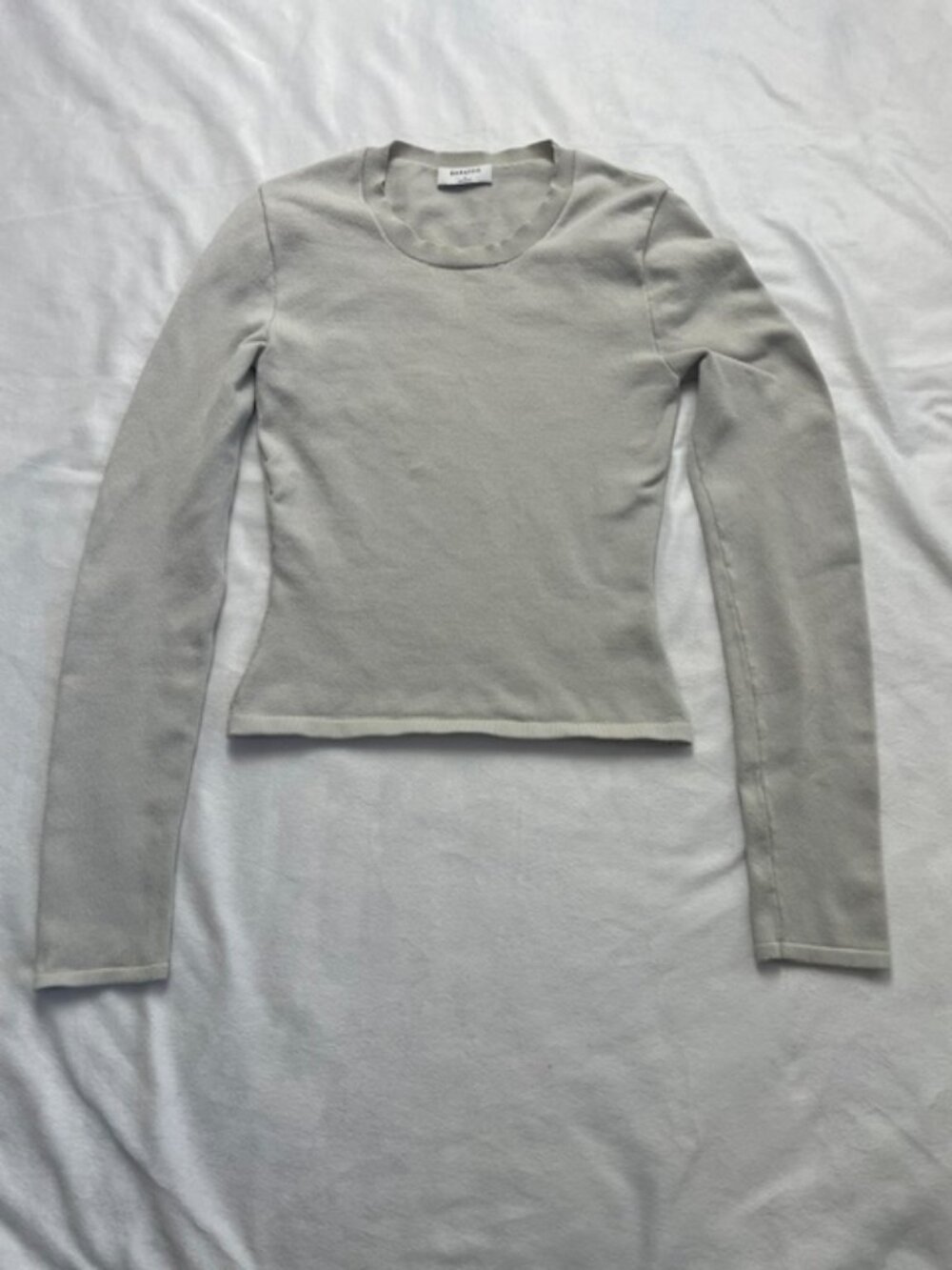 Babaton Aritzia Women's Long Sleeve Cropped Knit Tops, Beige, Size S